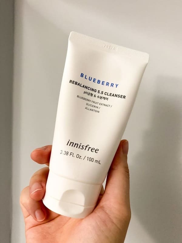 Best Korean Skincare Product Cleanser: Innisfree Blueberry Rebalancing 5.5 Cleanser