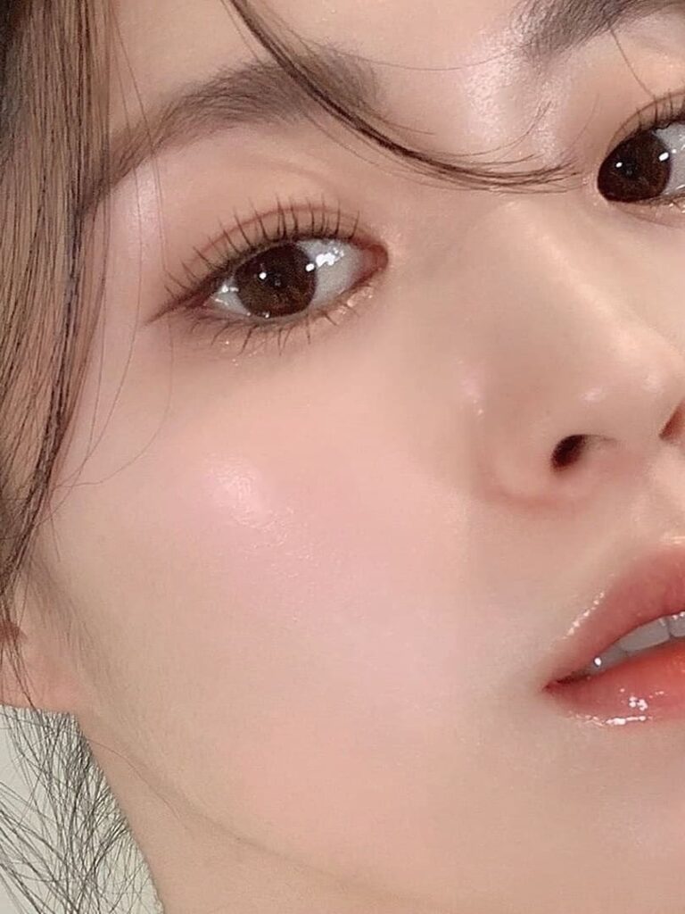 natural Korean eye makeup look