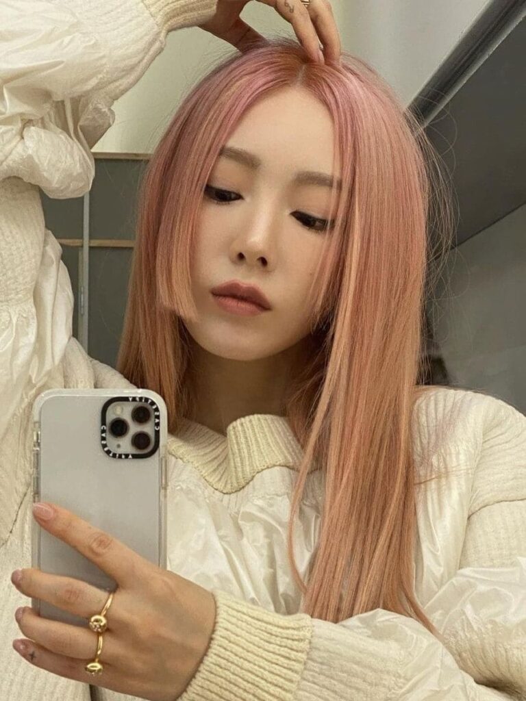 K-pop idol hair color (ash pink)