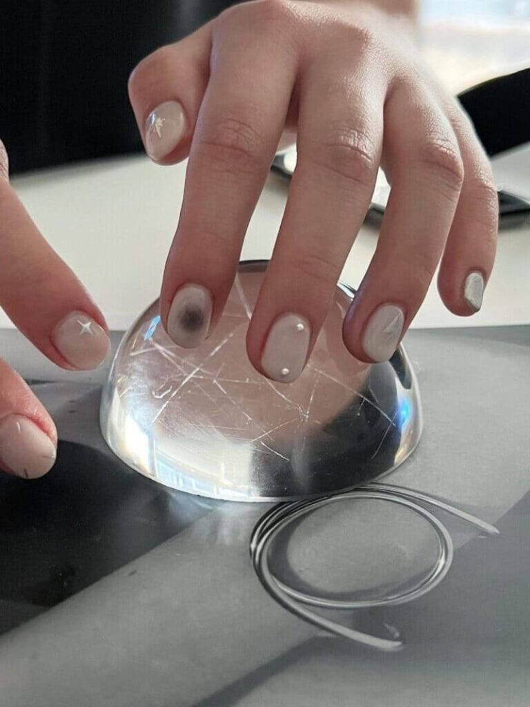 classy Korean short nail design: milky white 