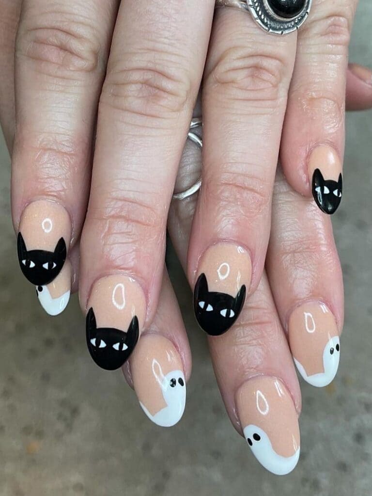 Black cat and white ghost-shaped French tips