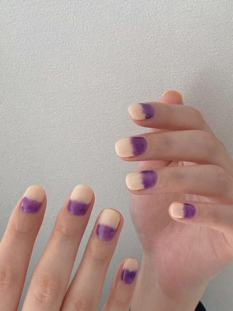 Purple and beige gradient short nails