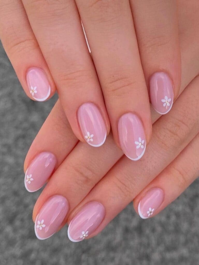 Korean short acrylic nails: baby pink