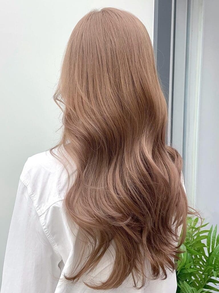 Korean hair color idea: milk beige 