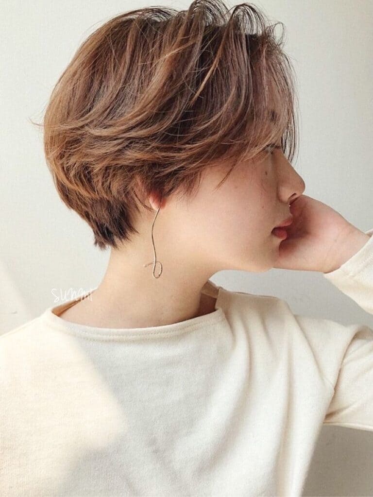 light textured Korean pixie haircut 