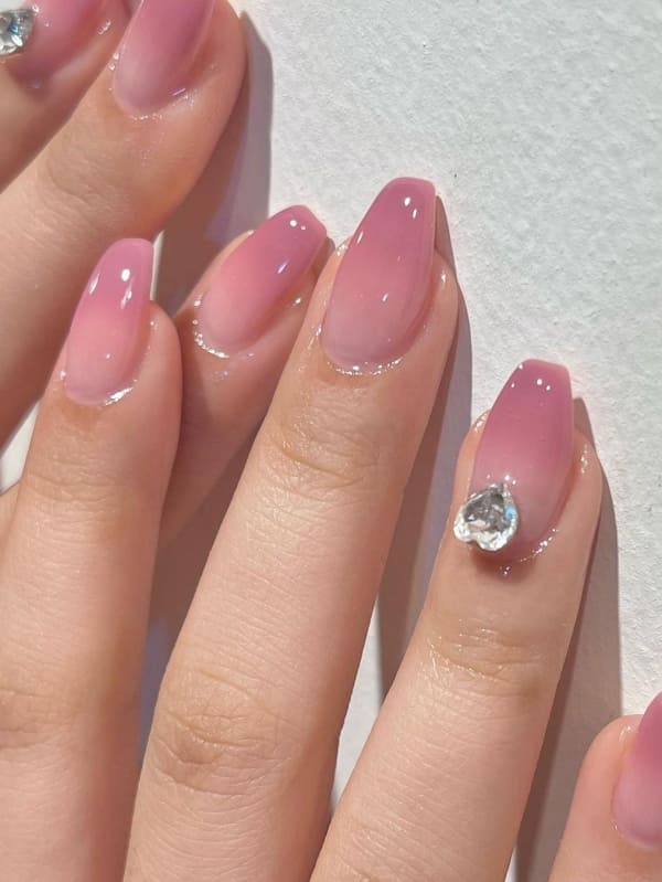 Korean Valentine's Day nail designs: rose pink