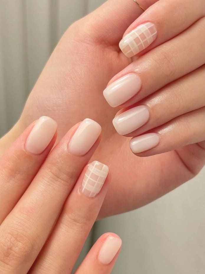 white plaid short nails