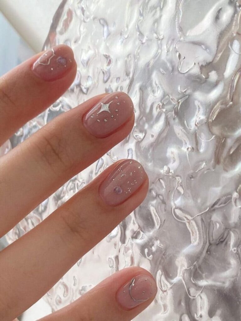 40+ Korean Silver Nail Designs for the Perfect Holiday Glam