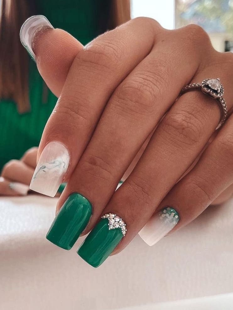 Green and white winter nail designs