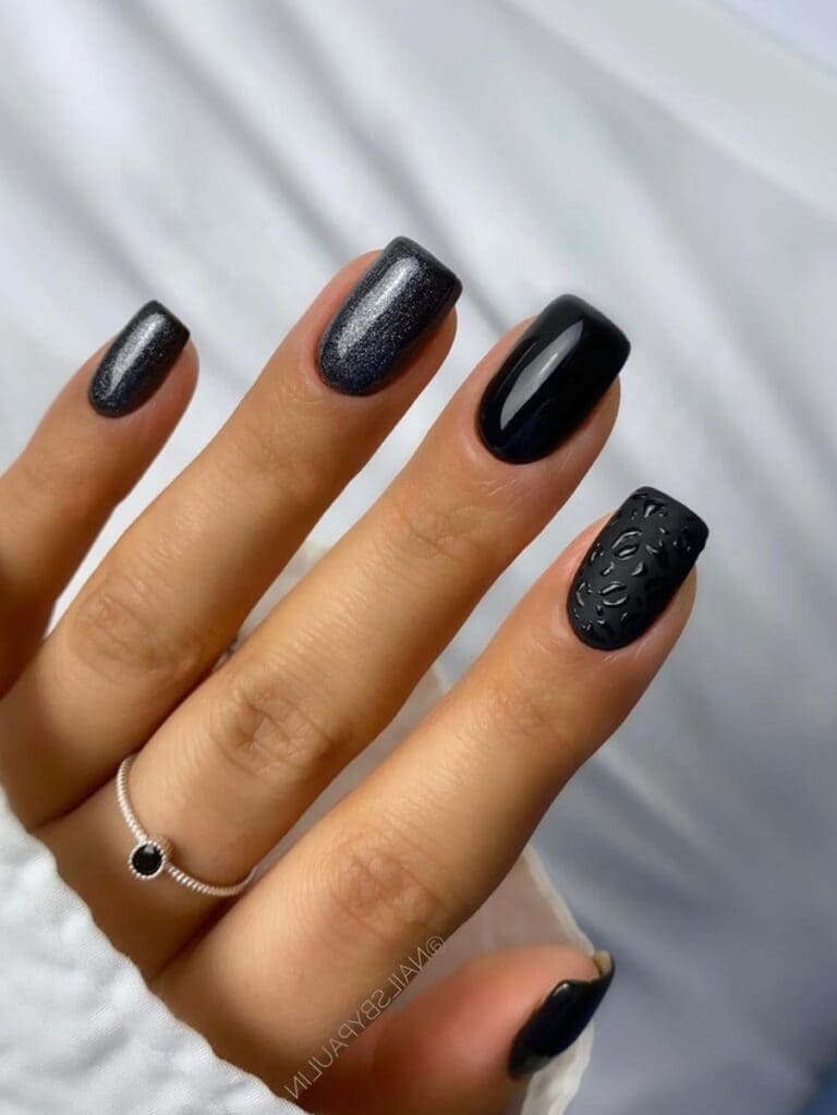 Short, black winter nail designs