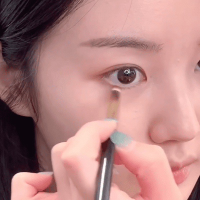 Natural Korean Eyeshadow Look