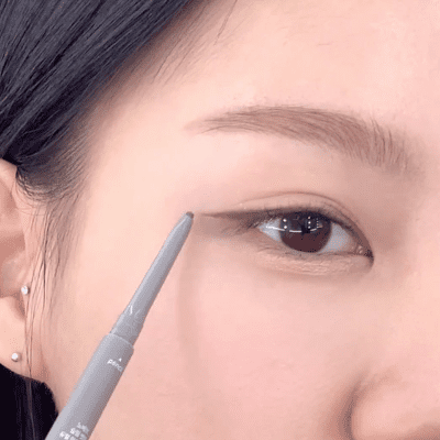 Create Outer Line With Pencil Liner