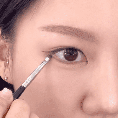 Create a Subtle Under Lash Line to Complete the Korean Eyeliner Look