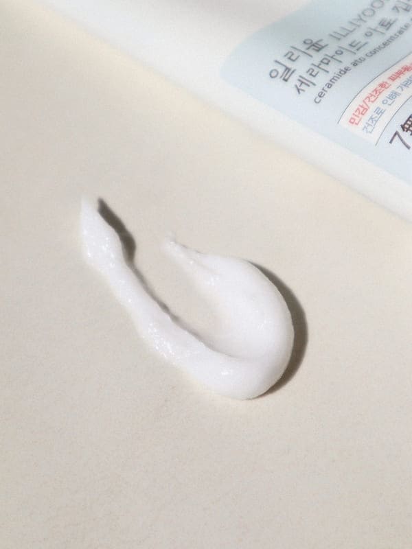 Illiyoon Ceramide Ato Concentrate Cream Pic and Texture