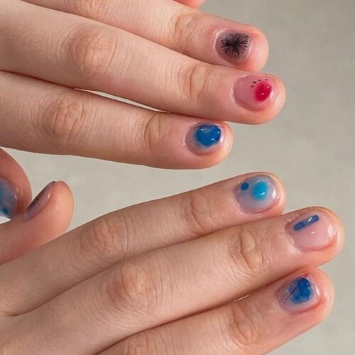 red and blue blush nails for 4th of July