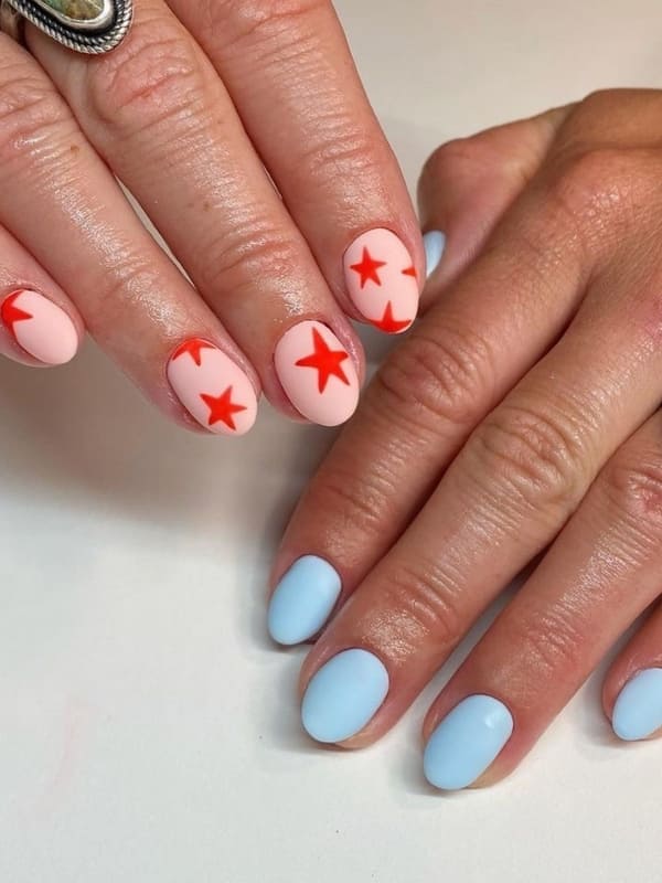 4th of July nails with stars