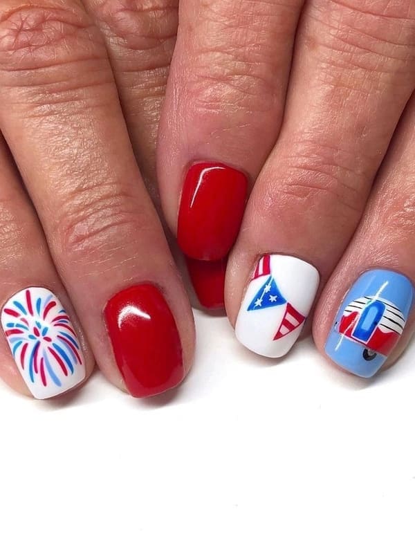4th of July nails with fireworks 