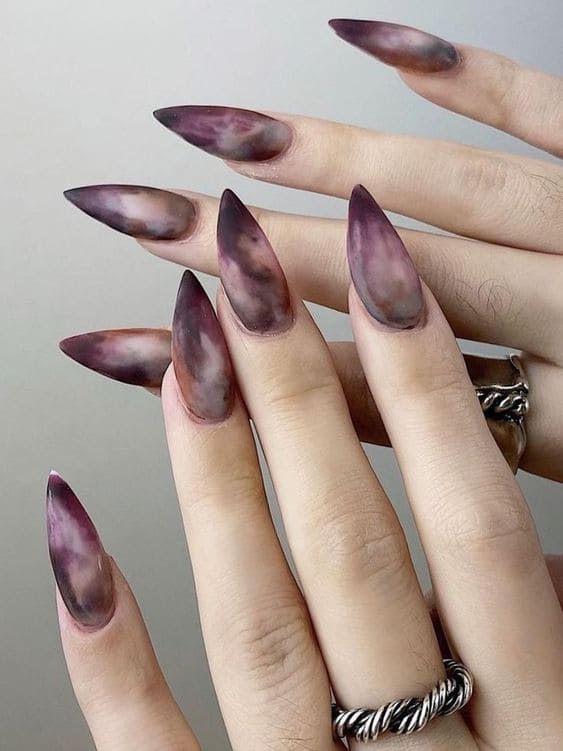 halloween acrylic nails in black marble