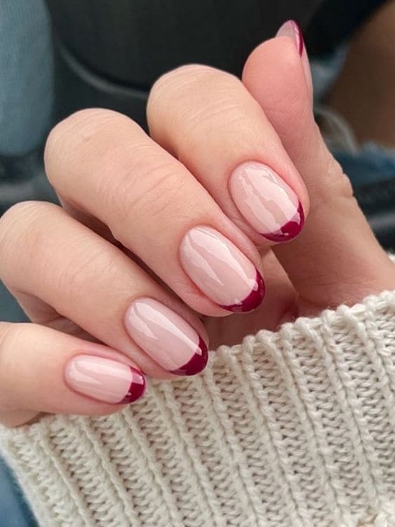 simple round burgundy French tip nails 