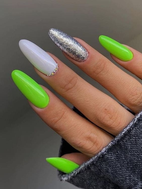 apple green nails with glitter