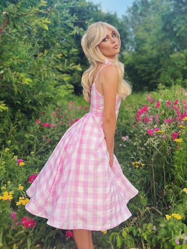 Barbie Halloween costume: pink and white gingham dress