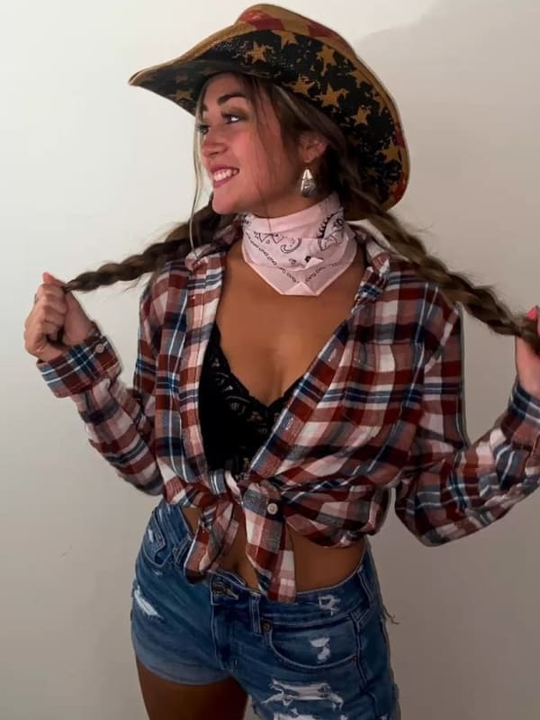 cowgirl halloween costume: vintage style