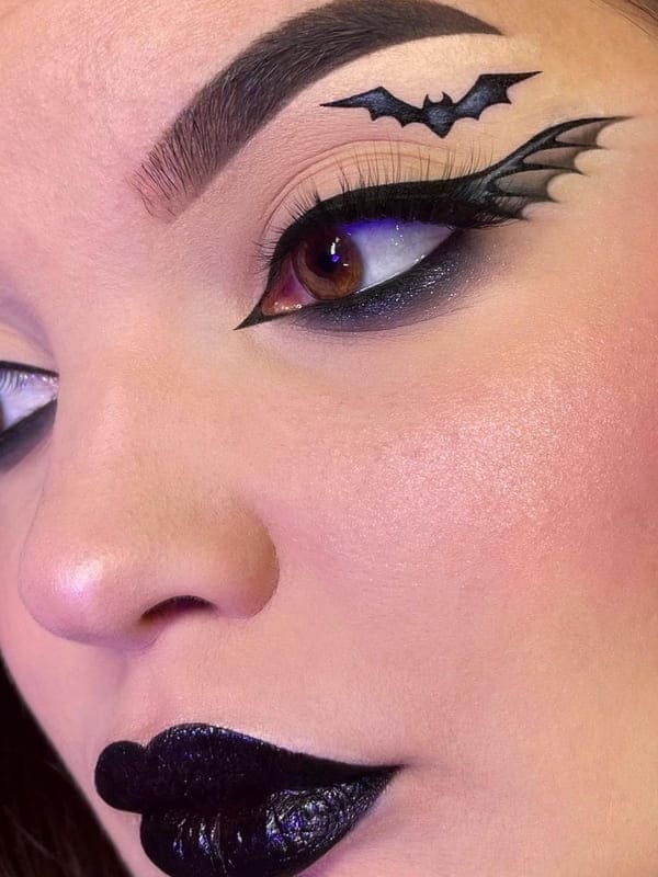 Halloween eye makeup: black bat