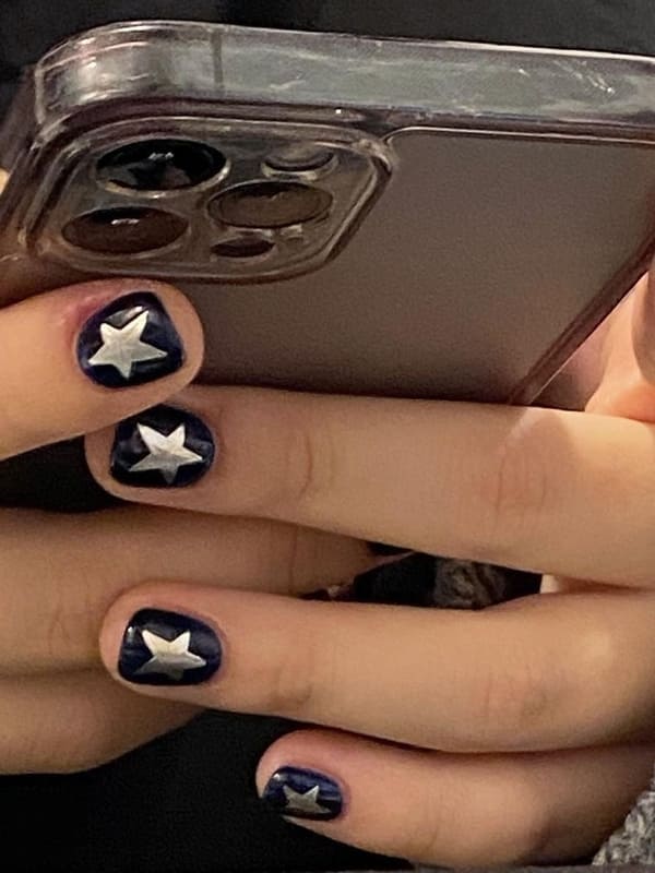 silver chrome star nails
