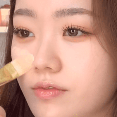 Korean natural autumn makeup: flawless skin