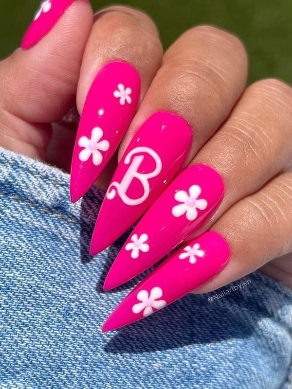 Barbie pink nails: Barbie logo