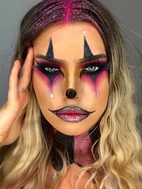 dark circus clown makeup