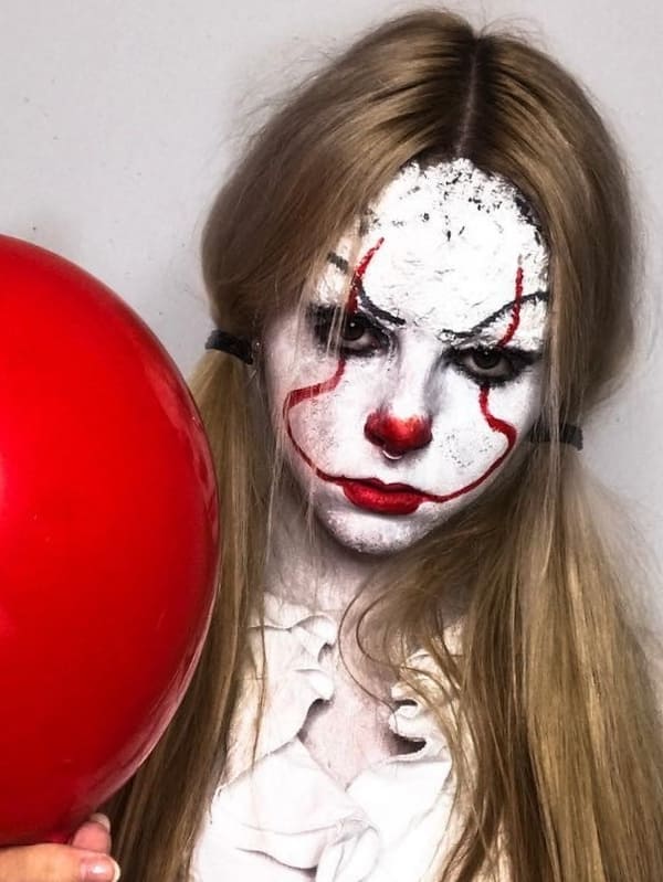 creepy Pennywise look