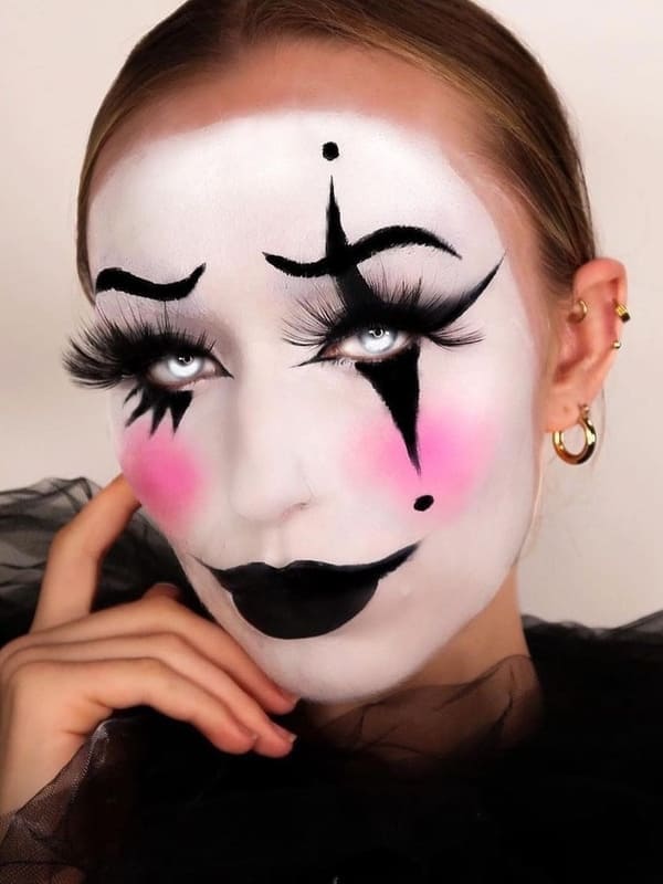 clown makeup: black and white