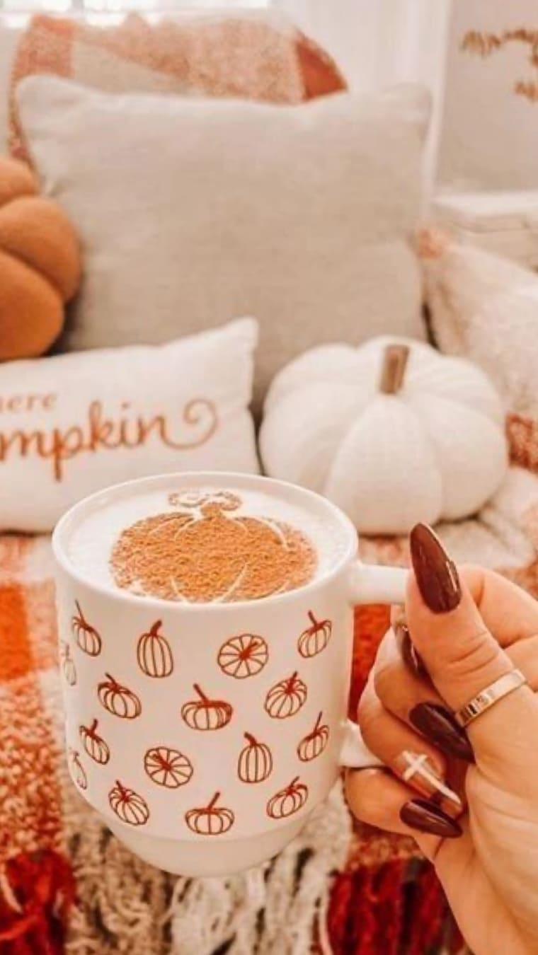 55+ Cute Halloween Wallpapers to Embrace the Spooky Vibes