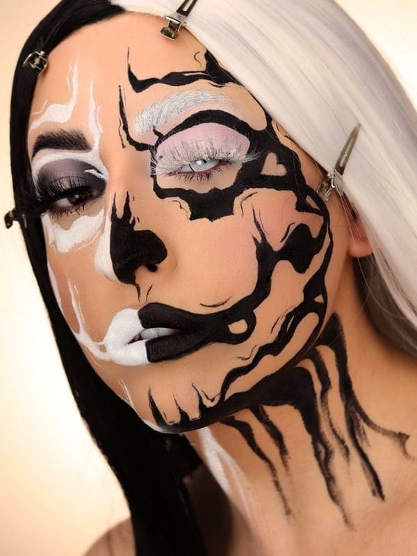 skeleton makeup: Cruella De Vil