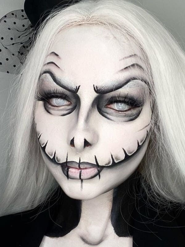 skeleton makeup: black and white