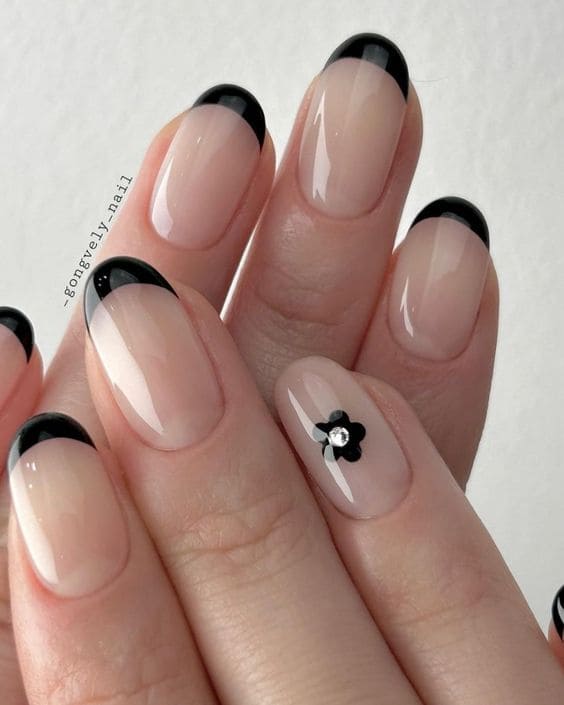 Korean black French tip nails: floral accent 