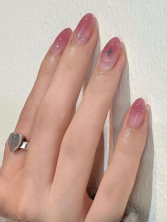 Korean ombre nails: dusty rose