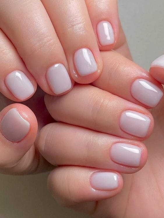 Korean white nail design: milky white 