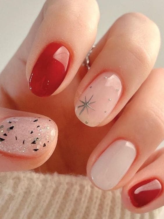 winter Korean nail design: red and white