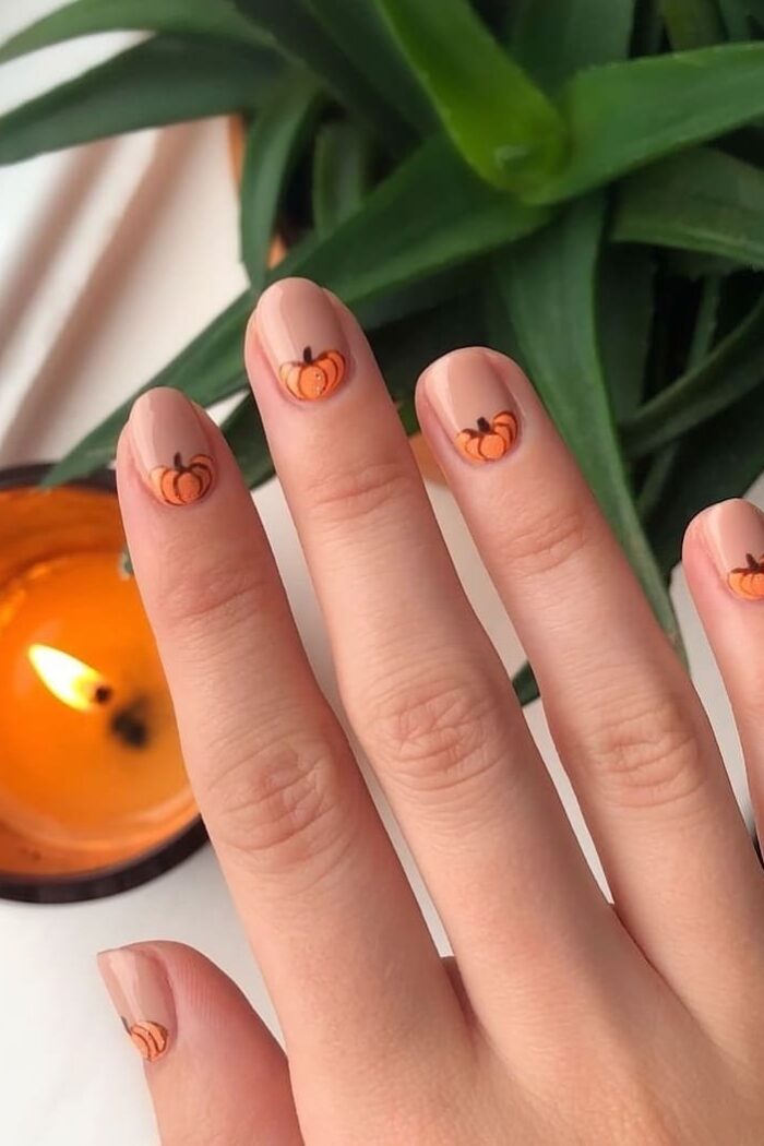 45+ Stunning Pumpkin Nails to Welcome Fall in Style
