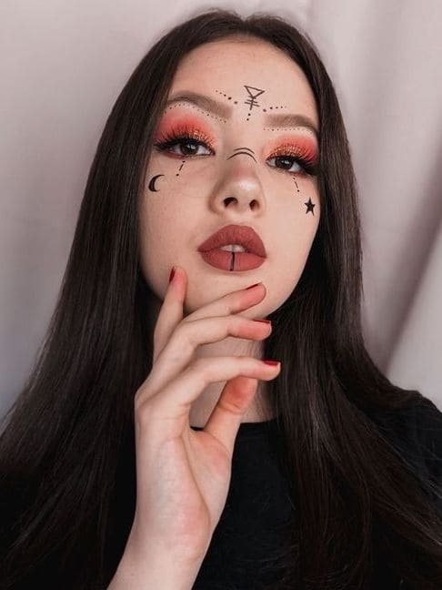 easy Halloween makeup: witch