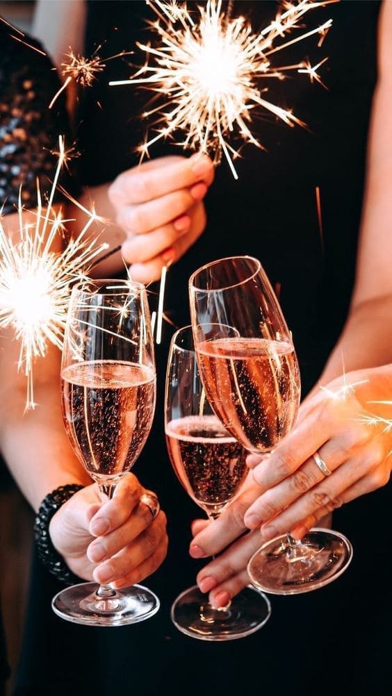 new years eve wallpaper: celebratory toasts