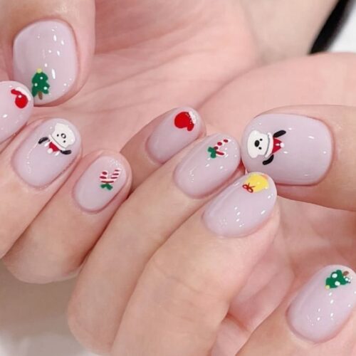 simple Korean Christmas nails: tiny symbols