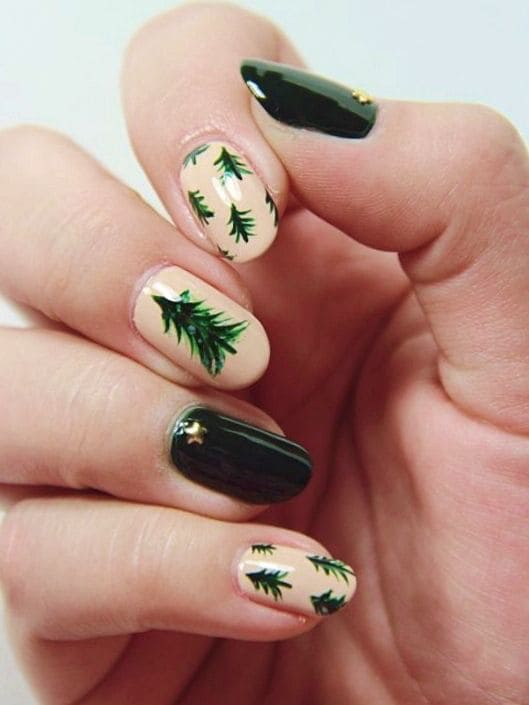 emerald green holiday nails 