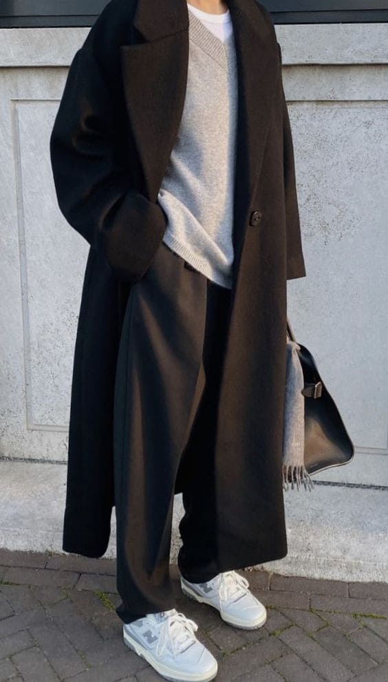 Korean winter outfit: maxi coat