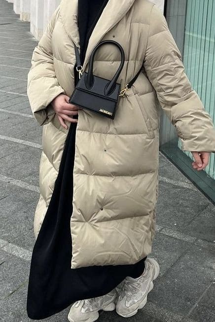 Korean winter outfit: long puffer coat