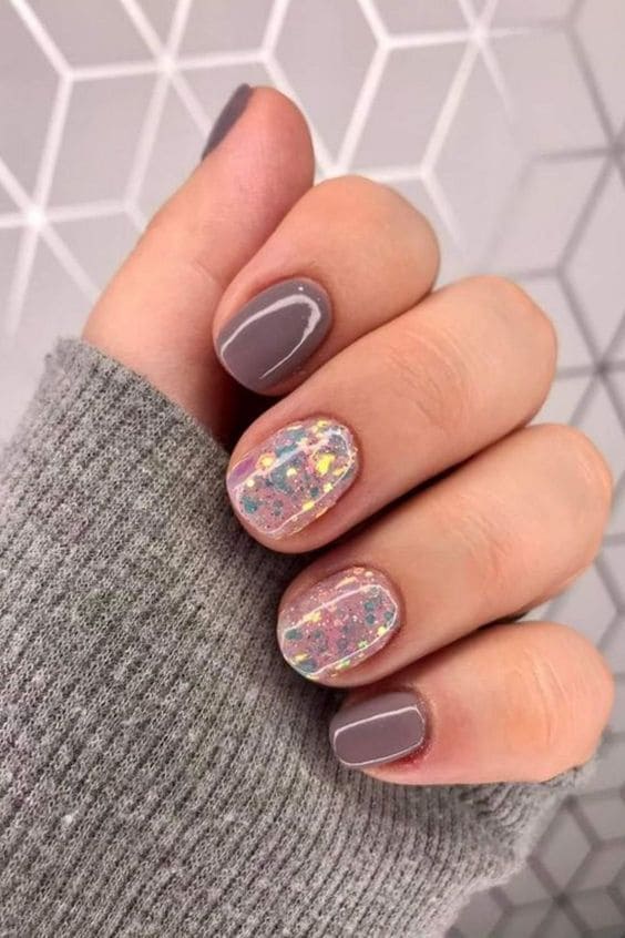 Korean glitter nails: neutral charm 