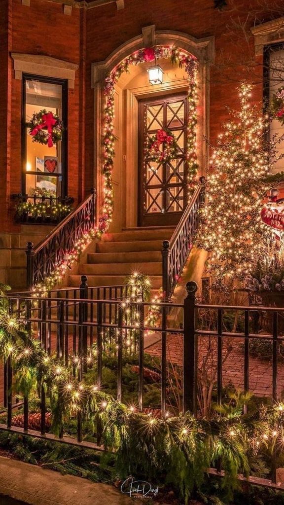 aesthetic Christmas wallpaper: lights