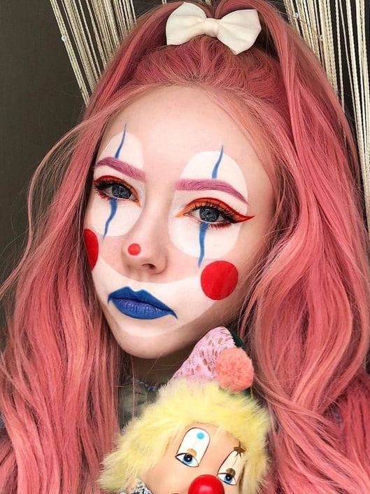 halloween clown makeup: colorful mix and match